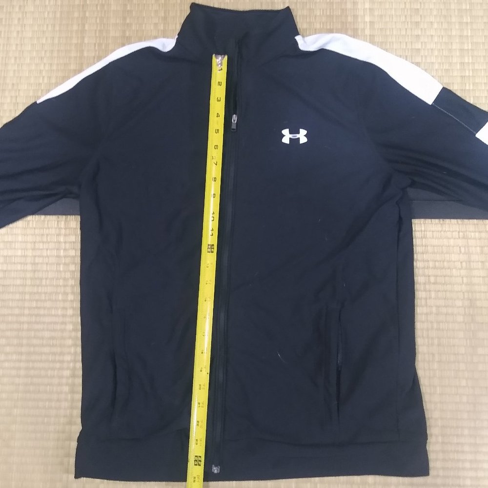 Under Armour dry-fit zip-up jacket (size medium) black/white